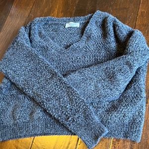 SUPER SOFT charcoal grey fuzzy cropped v neck sweater!